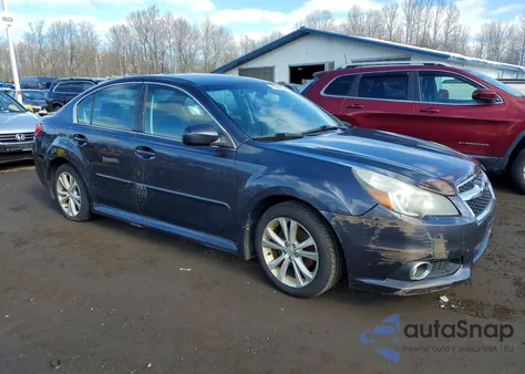 2013 Subaru Legacy 2.5I Limited z USA, uszkodzony, nr VIN 4S3BMBP68D3018849